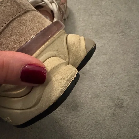 New Balance 9060 - Picture 8 of 10